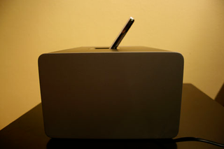 Illustration for article titled iPod Dock Bracket FINALE, Altec Lansing IMV712 vs. Griffin Amplifi